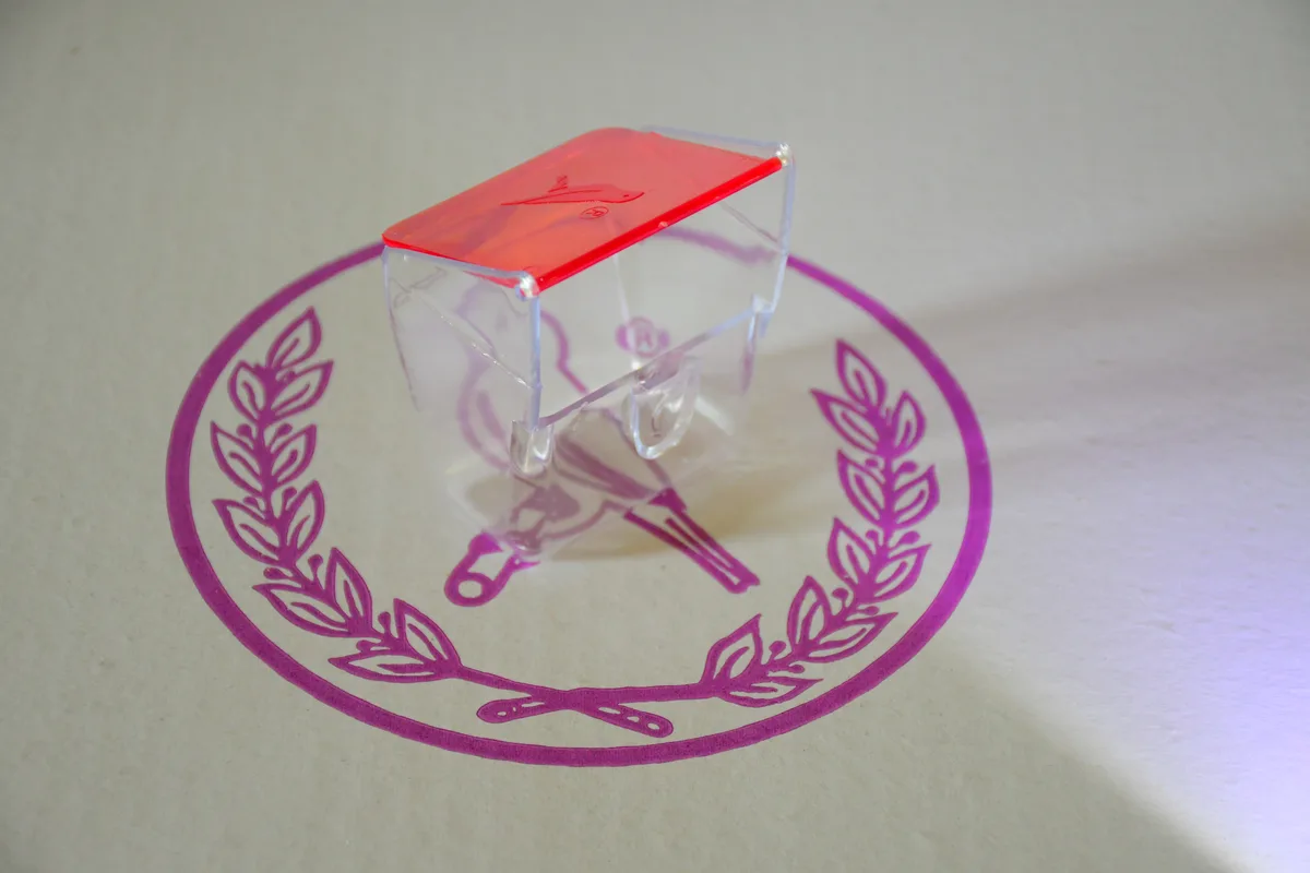 Comedero Estrella Tapa Roja — foto 4