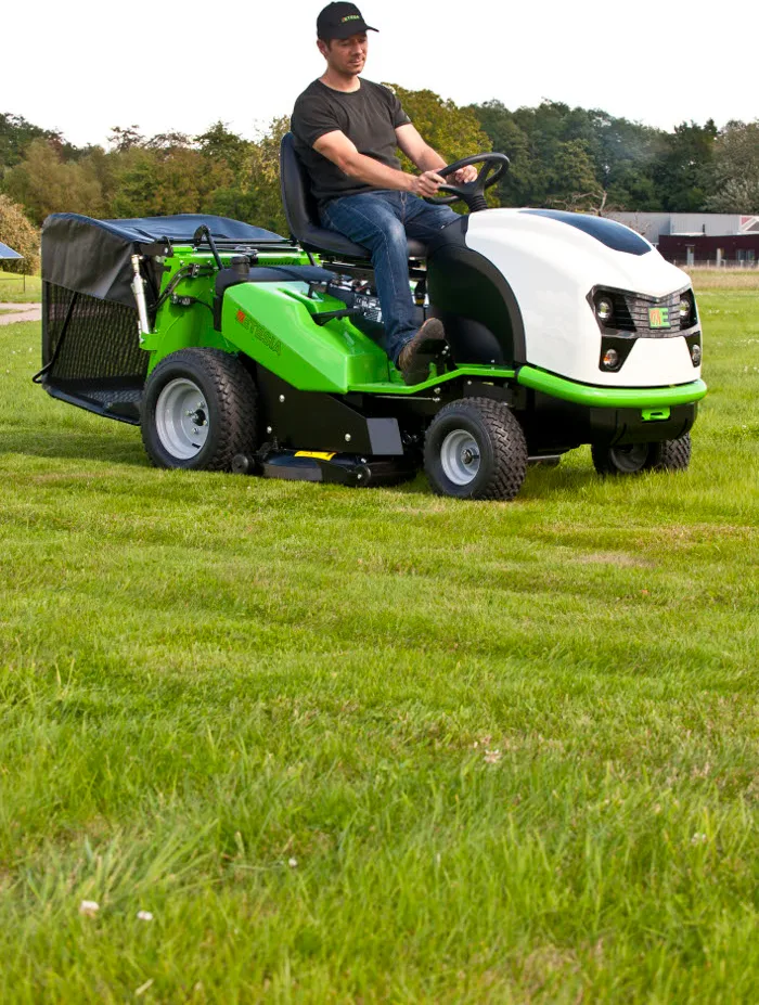 Tractor Cortacesped Etesia Hidro 100 — foto 3