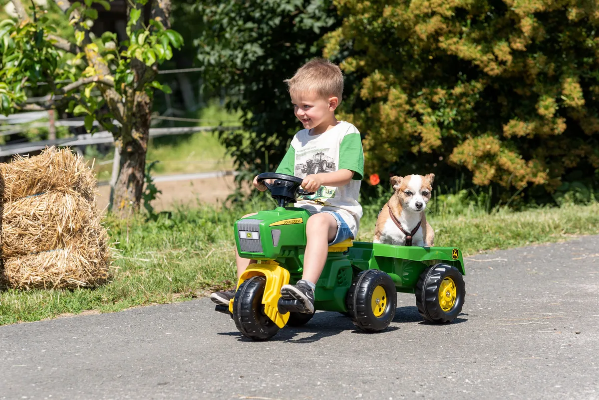Tractor Triciclo con Pedales John Deere con Remolque — foto 2