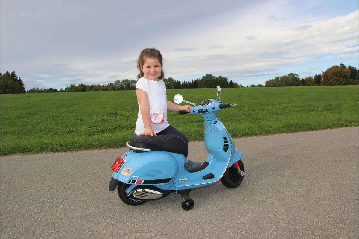Moto Vespa infantil Jamara Gts 125 Azul 12v — foto 2