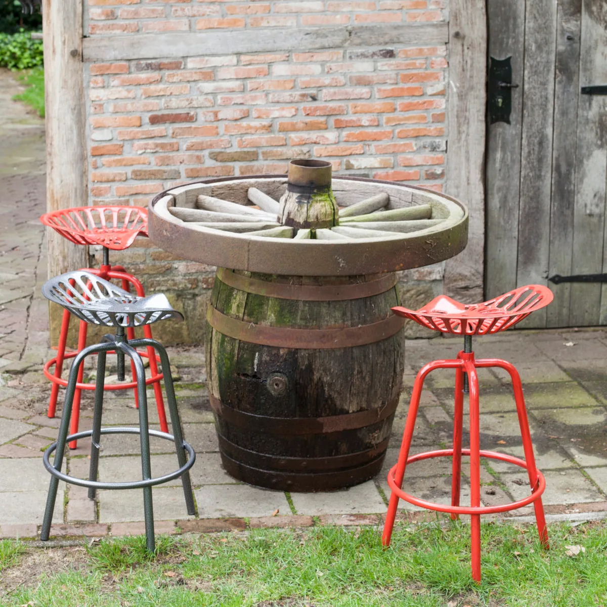 Taburete Diseño Tractor Rojo Acero — foto 2