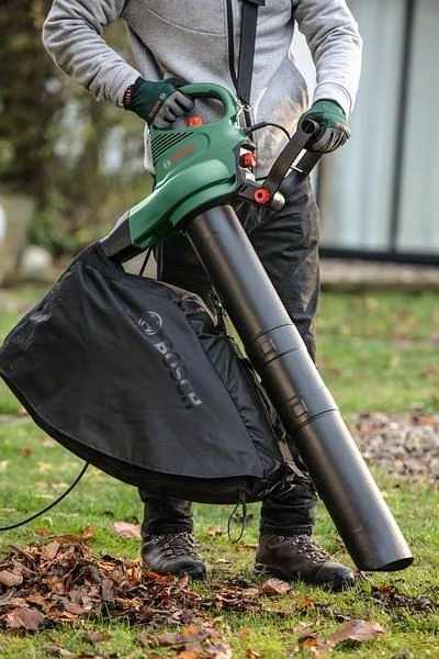 Soplador Aspirador de Jardín Bosch Universal GardenTidy 2300 — foto 3
