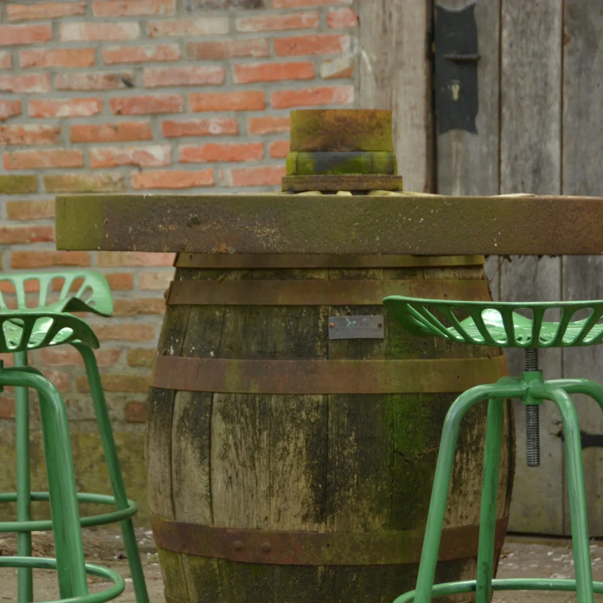 Taburete Diseño Tractor Verde Acero — foto 3