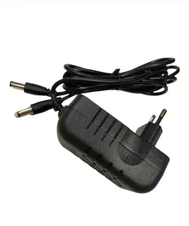 Cargador Bateria 21V TPB3003