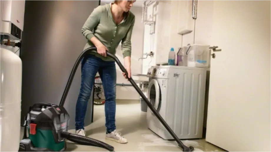 Aspirador Bosch Universal Vac 15 — foto 5