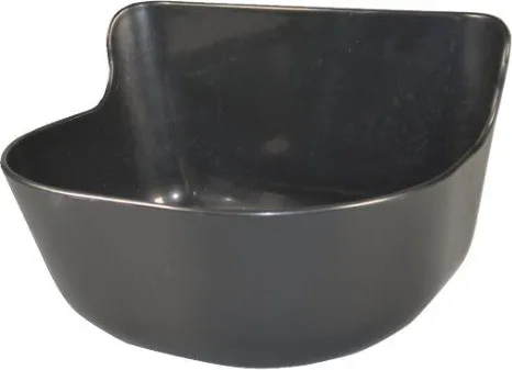 Comedero Negro 8,5 Litros para Terneros y Ovejas