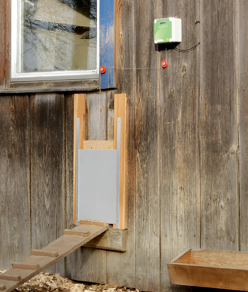 Programador para Puerta Automatica para Gallinas Kerbl — foto 3