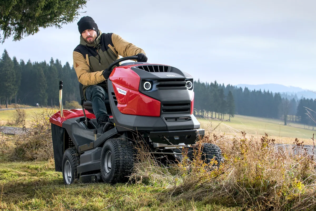 Tractor cortacésped SECO Challenge AJVI 92 cm · recogedor 300 L — foto 16