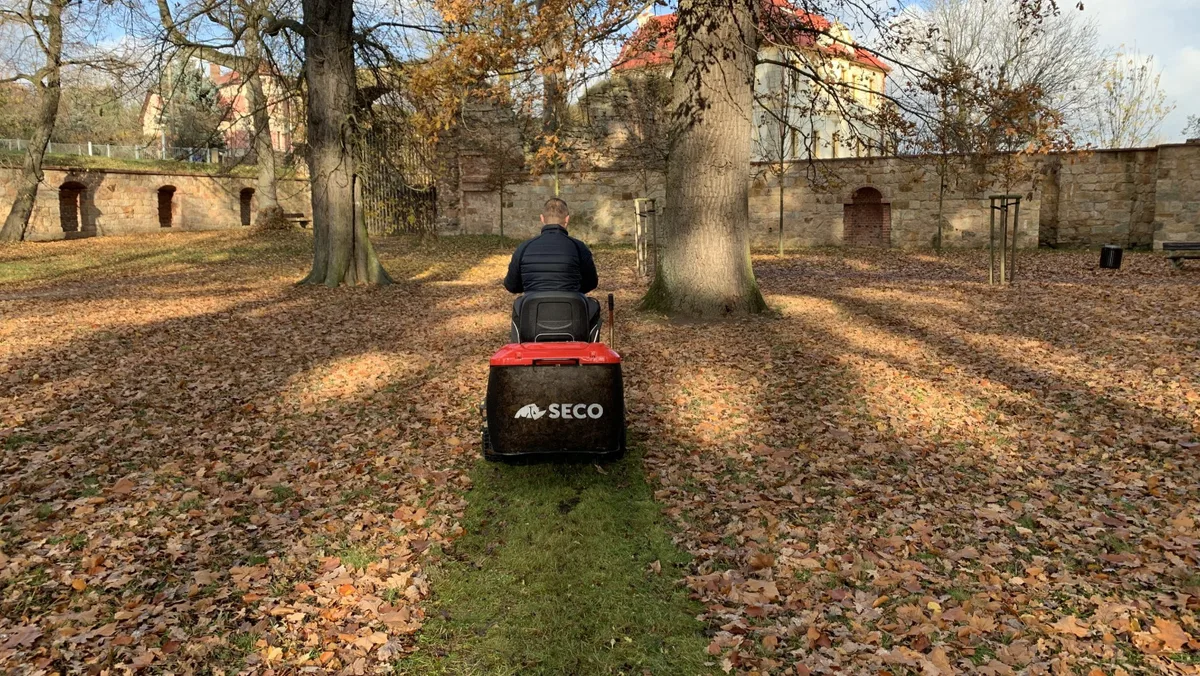Tractor cortacésped SECO Challenge AJVI 92 cm · recogedor 300 L — foto 12
