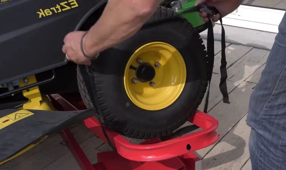 Elevador Tractor Cortacesped Hidraulico Cliplift Magnum 500 kg — foto 2