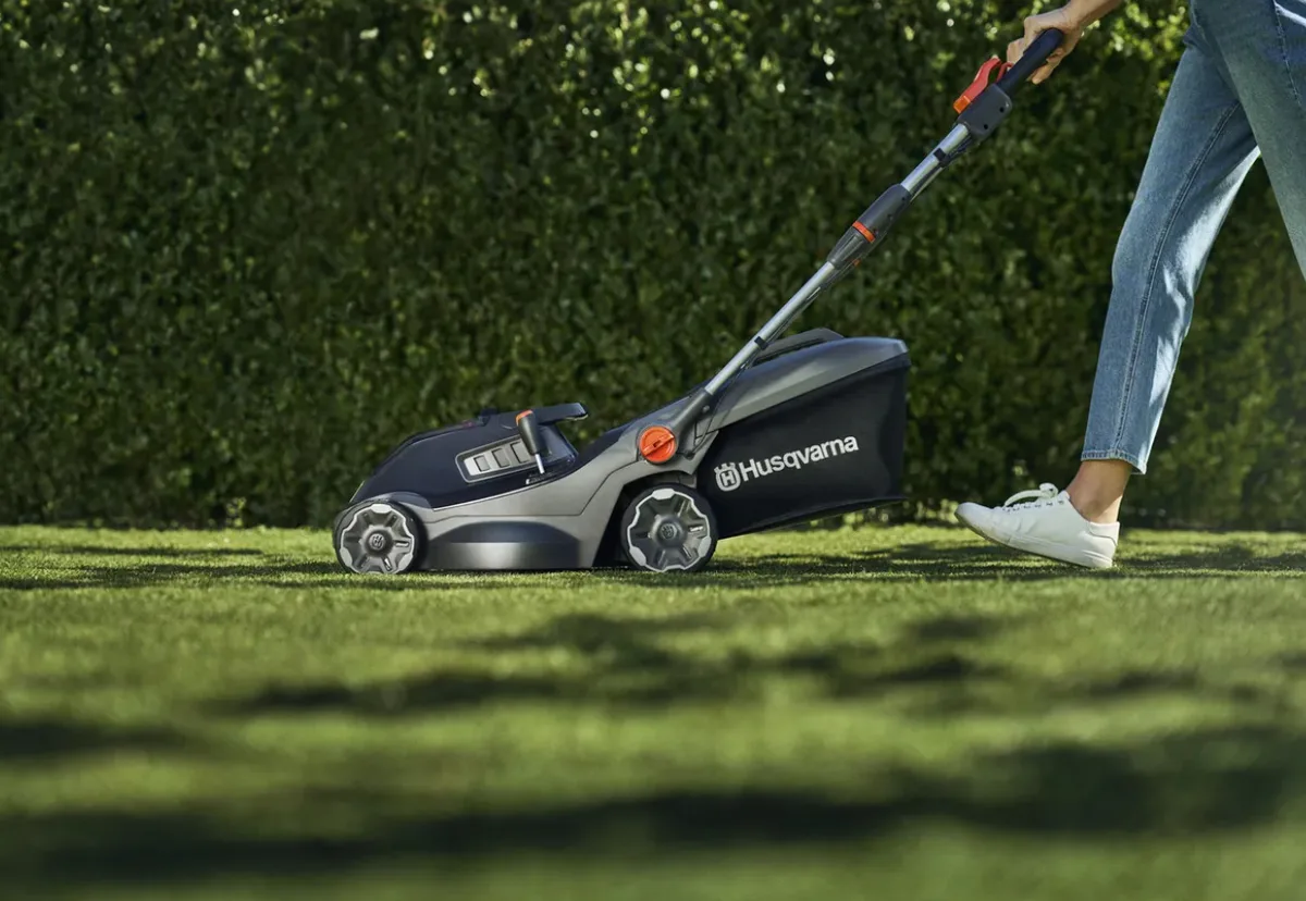 Kit Cortacesped Aspire Husqvarna LC34 bateria de 4ah + cargador — foto 6