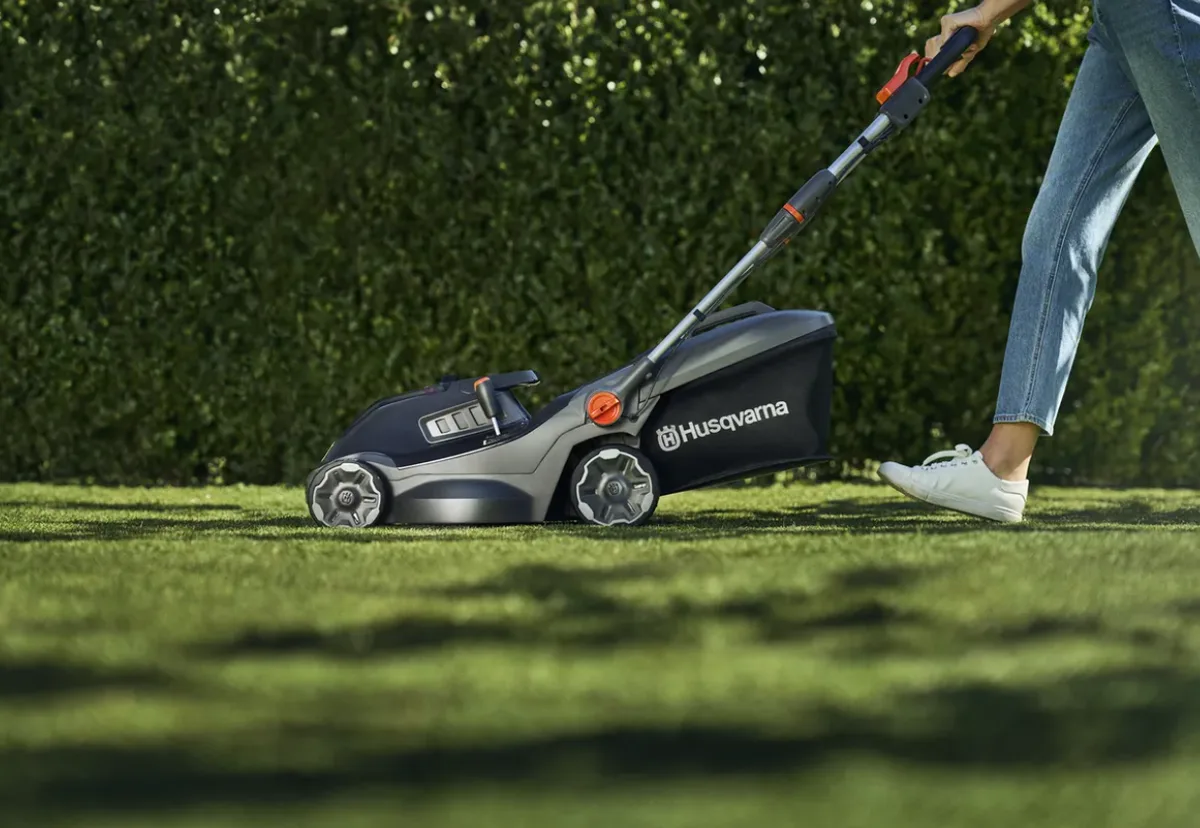Kit Cortacesped Aspire Husqvarna LC34 bateria de 4ah + cargador — foto 8