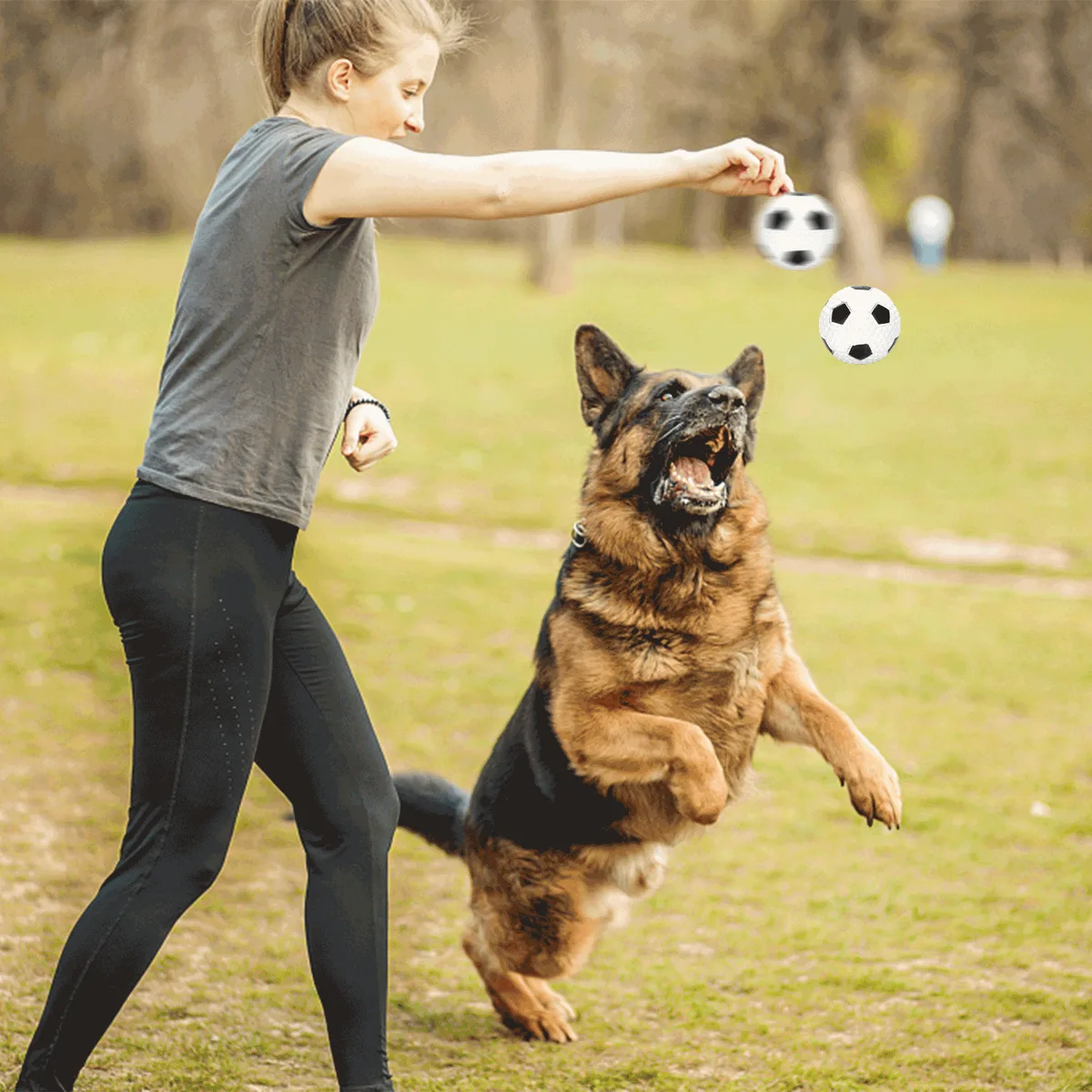 Juguete Latex Pelota Football para Perro Con Sonido — foto 2
