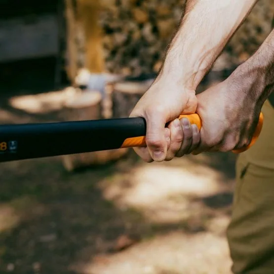 Hacha de Rajar X-Series X36 Fiskars Hoja L — foto 7