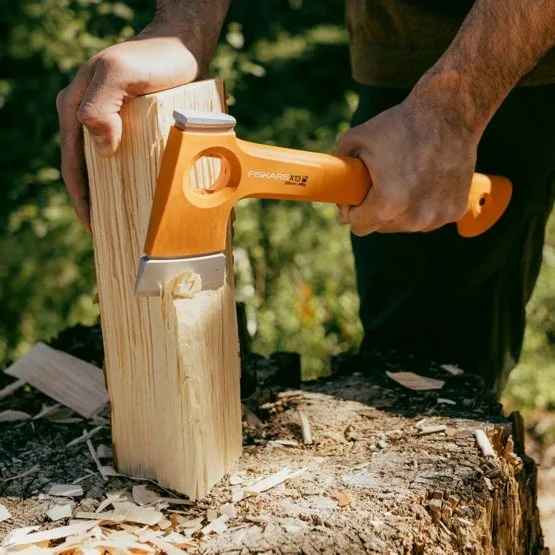 Hacha Ultraligera para Excursionismo X-Series X13 Fiskars — foto 10