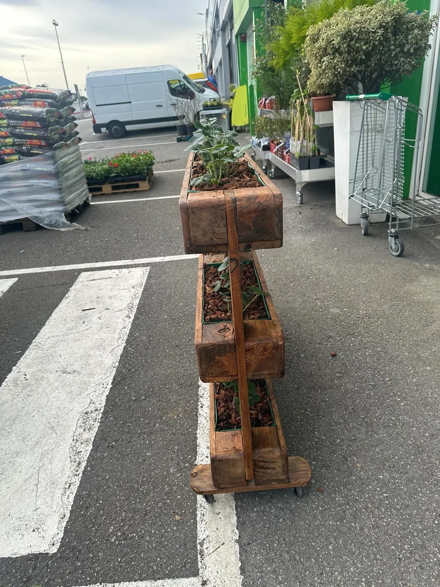 Palet Macetero Rústico vacío Artesanal — foto 2