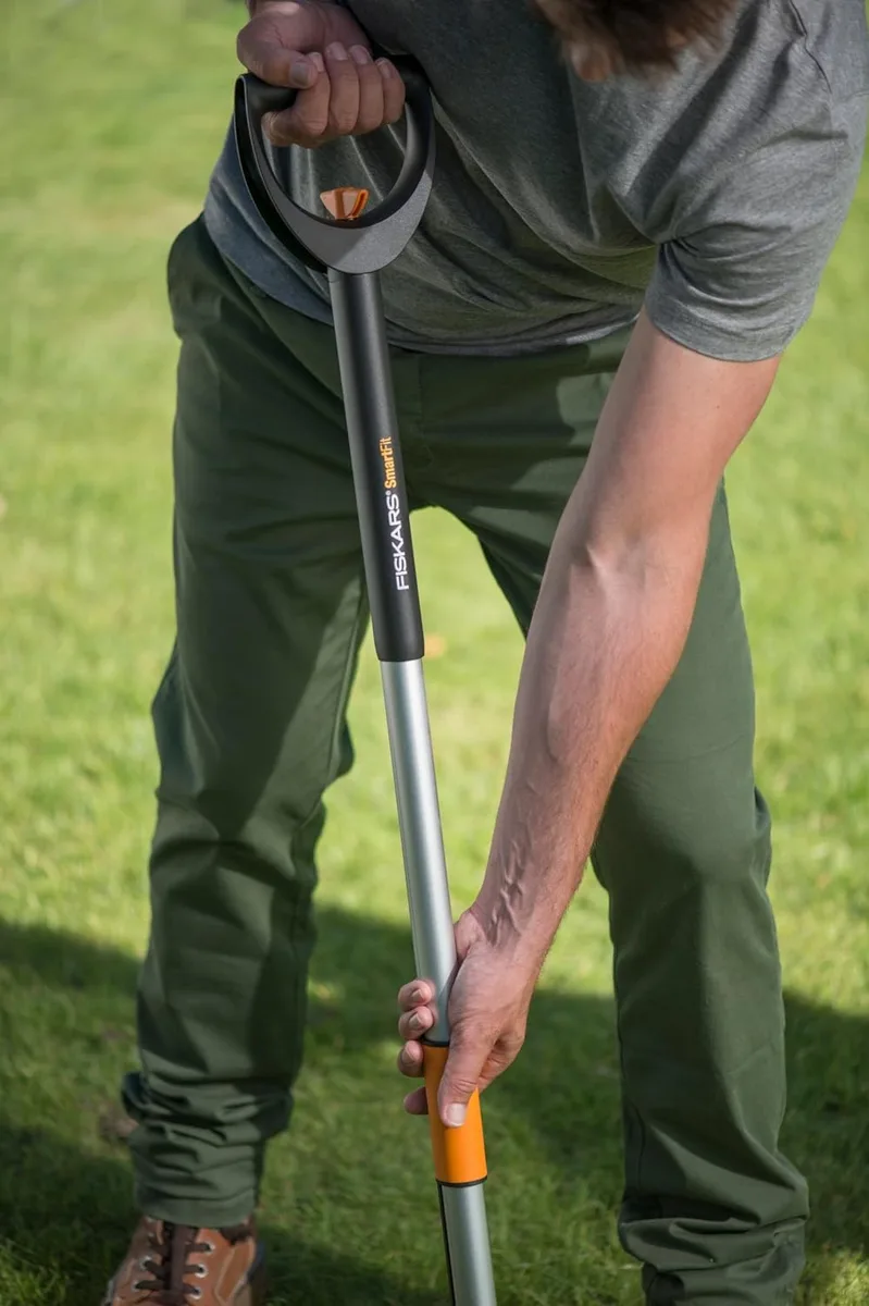 Extractor Malas Hierbas Telescopico SmartFit Fiskars — foto 9