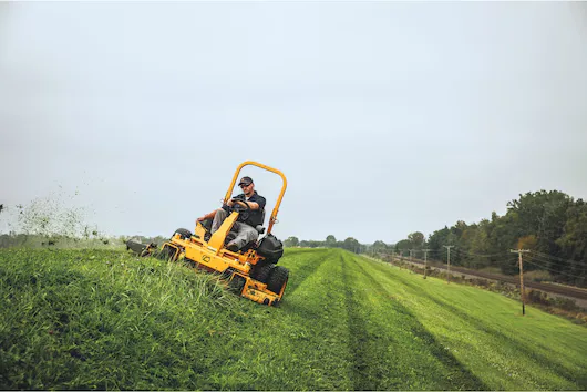 Tractor Cortacesped Giro 0 con volante Cub Cadet Z9 183id — foto 3
