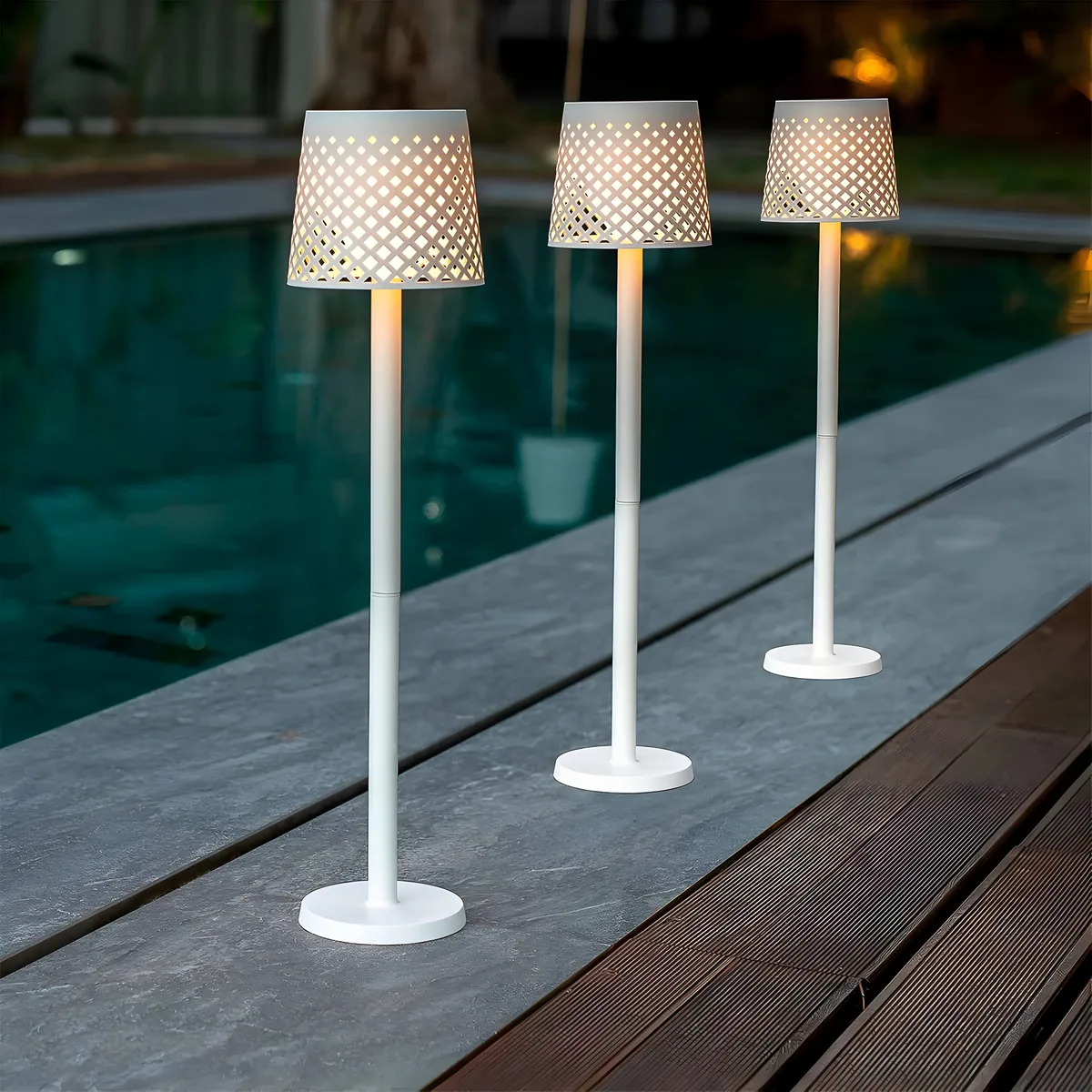 Lampara Solar Blanca Greta 5 en 1 — foto 7
