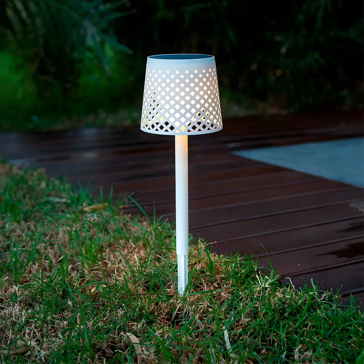 Lampara Solar Blanca Greta 5 en 1 — foto 8