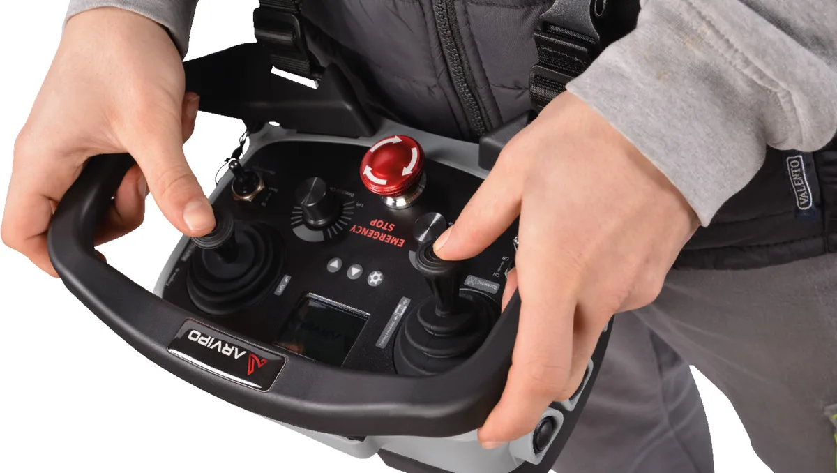 Robot Desbrozadora Control Remoto Arvipo DRM-70 Brushless — foto 4