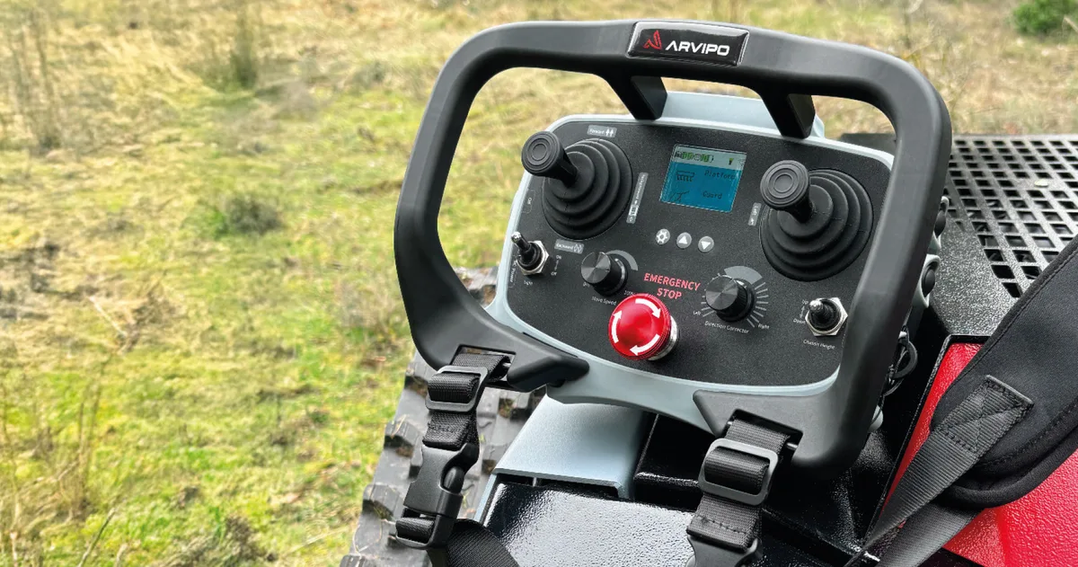 Robot Desbrozadora Control Remoto Arvipo DRM-70 Brushless — foto 3