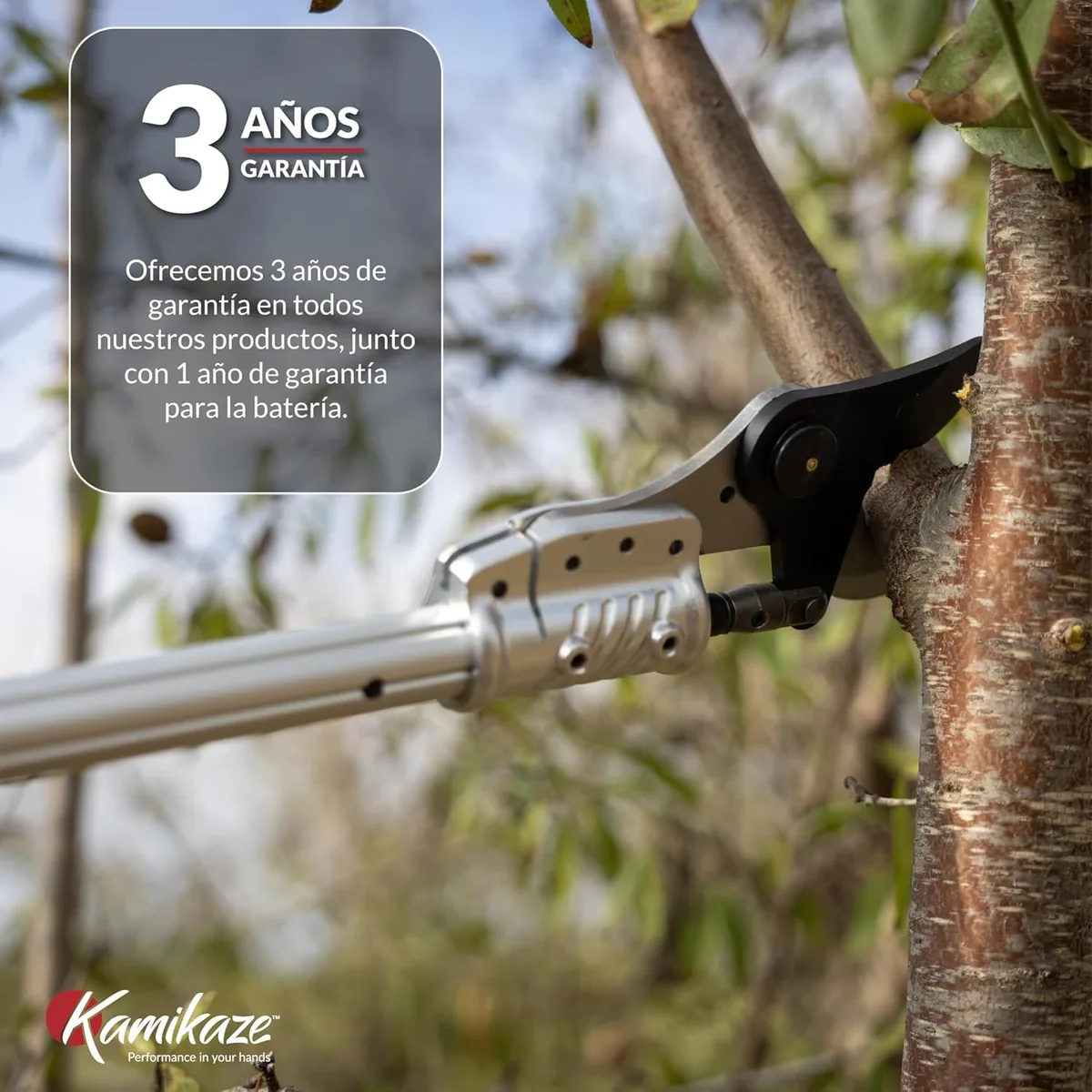 Tijera de poda en altura Kamikaze KV205 204 cm + 2 baterías 4 Ah y cargador — foto 7