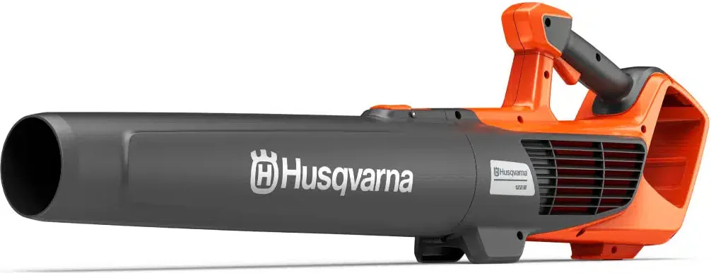 Pack jardín Husqvarna: desbrozadora 220iR, motosierra 242i, soplador 122iB y cortasetos 215iHD45 + 2 baterías 4 Ah y cargador — foto 6