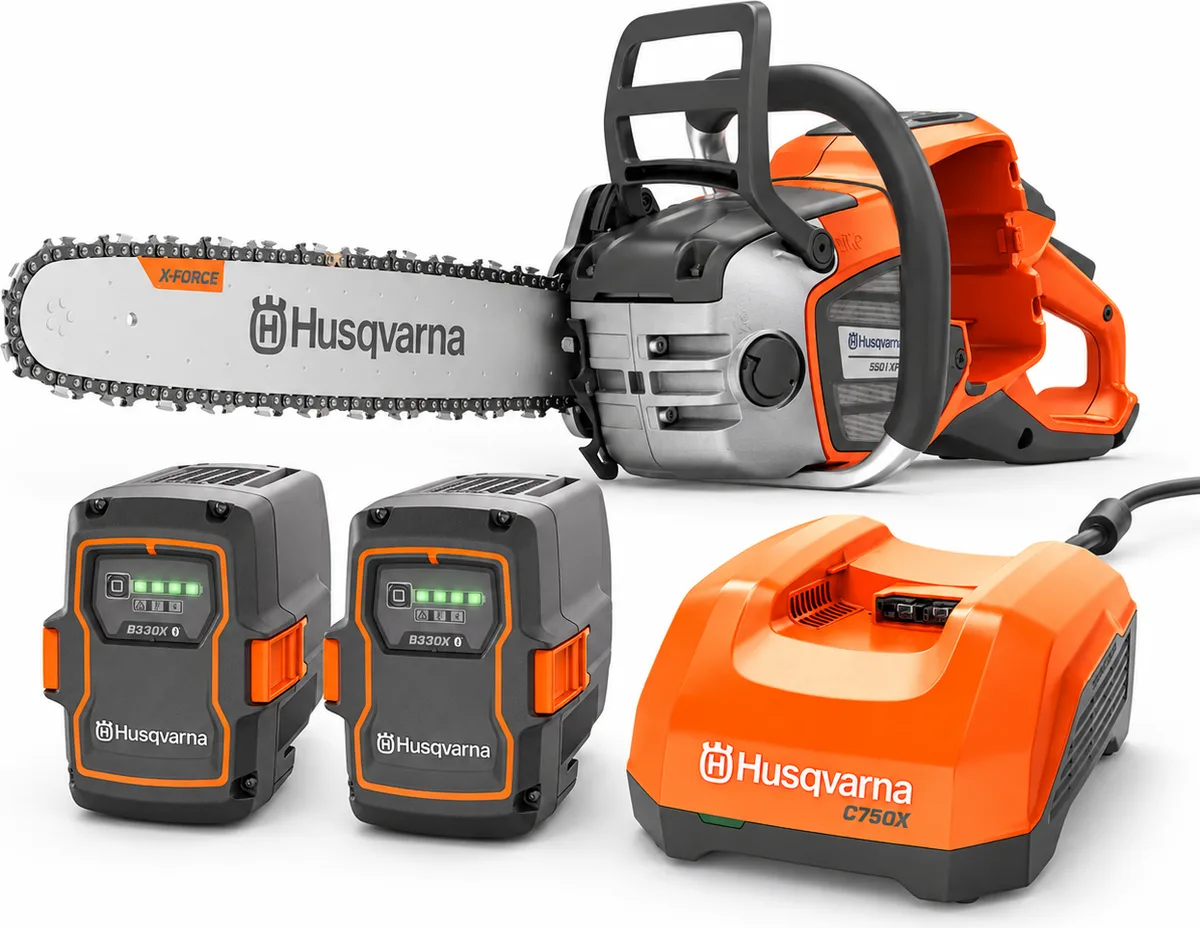 Kit motosierra Husqvarna 550i XP 38 cm + 2 baterías B330X 9 Ah + cargador C750X — foto principal