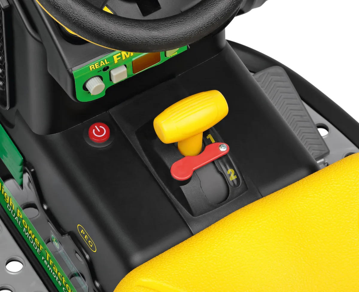 Tractor eléctrico infantil John Deere RC 12 V con mando a distancia y remolque · Peg Perego — foto 7